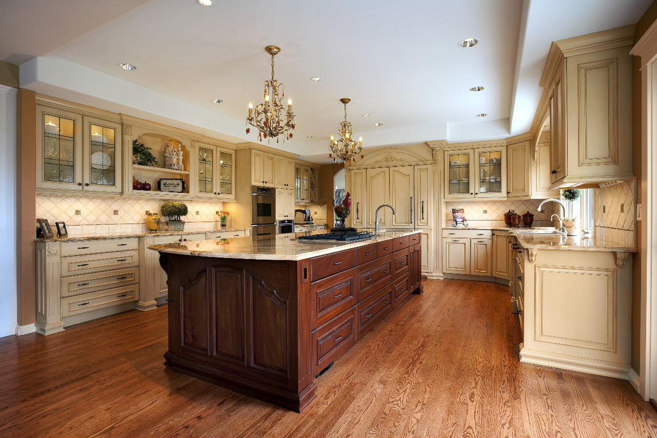 6 CURRENT TRENDS IN CABINETRY – November 2011 Newsletter ...